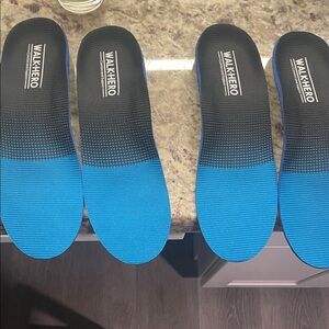 Walk hero insoles. 2 pairs. Mens 8-8.5 women’s 10-10.5